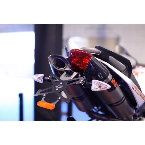 ΒΑΣΗ ΠΙΝΑΚΙΔΑΣ EVOTECH ΓΙΑ APRILIA SHIVER '07-'16