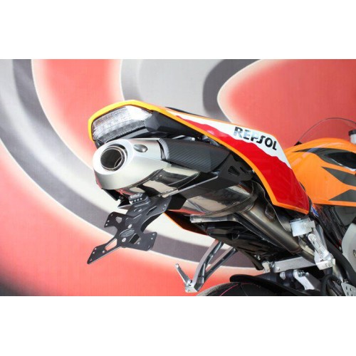ΒΑΣΗ ΠΙΝΑΚΙΔΑΣ EVOTECH ΓΙΑ HONDA CBR 600 RR '13-'16