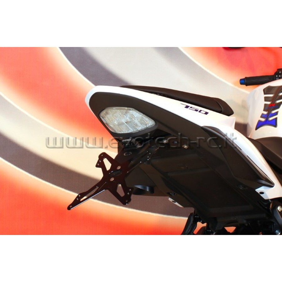 ΒΑΣΗ ΠΙΝΑΚΙΔΑΣ EVOTECH ΓΙΑ SUZUKI GSR750 '10-'16