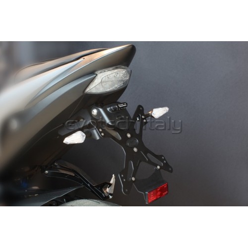 ΒΑΣΗ ΠΙΝΑΚΙΔΑΣ EVOTECH ΓΙΑ SUZUKI GSX-S1000 '16-'23