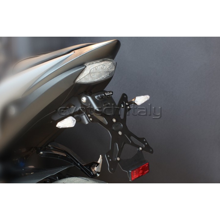 ΒΑΣΗ ΠΙΝΑΚΙΔΑΣ EVOTECH ΓΙΑ SUZUKI GSX-S1000 '16-'23