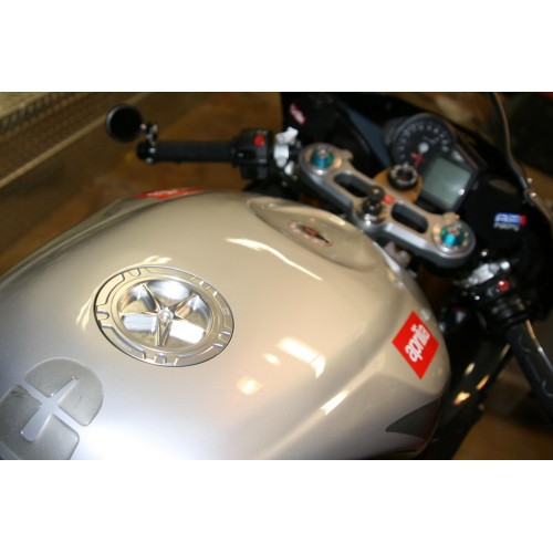 ΤΑΠΑ ΒΕΝΖΙΝΗΣ EVOTECH ΓΙΑ APRILIA
